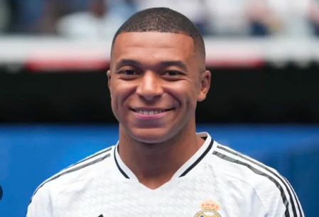 Kylian Mbappe Shines Again as Ancelotti Praises His Self-Criticism and Form